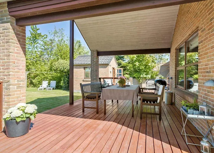 30365-odder-strandbyvej-3 * Odder